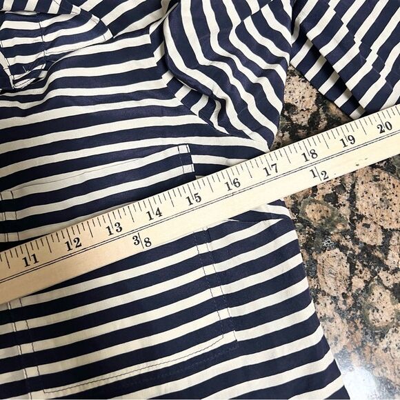 J. Crew Womens Size 0 Navy Cream Striped 100% Silk The Boy Shirt Button Down - Picture 5 of 6